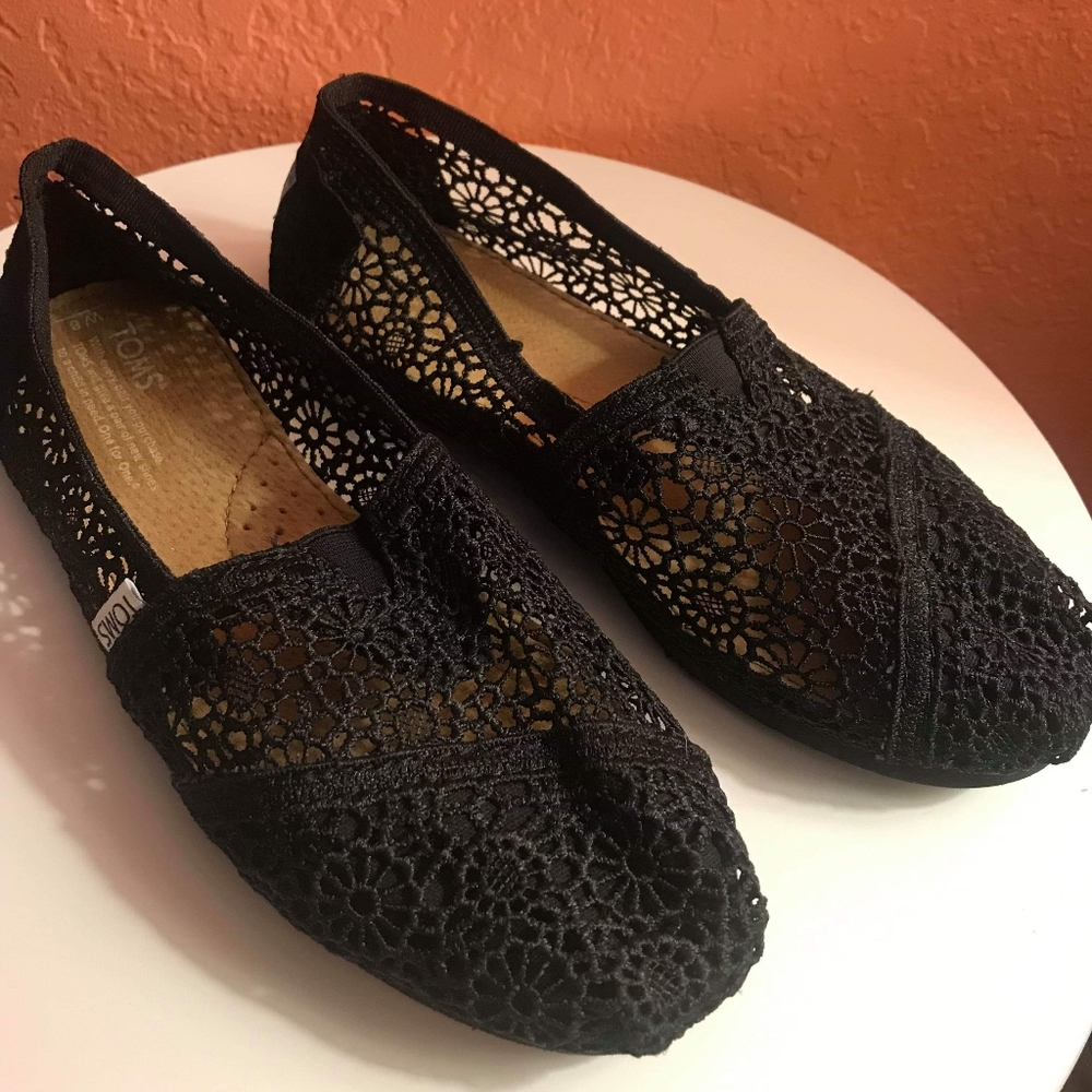 Black Toms NWOT